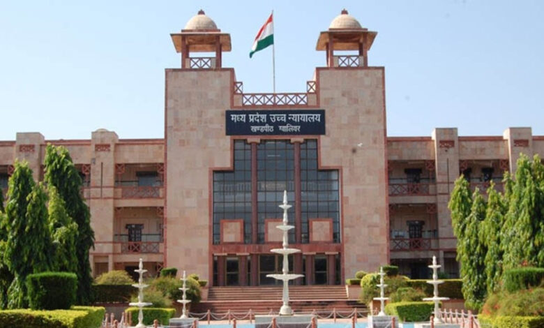 वाहनों पर लगे हूटर और गलत तरीके से लगी नंबर प्लेट सात दिनों में हटवाएं: MP High Court