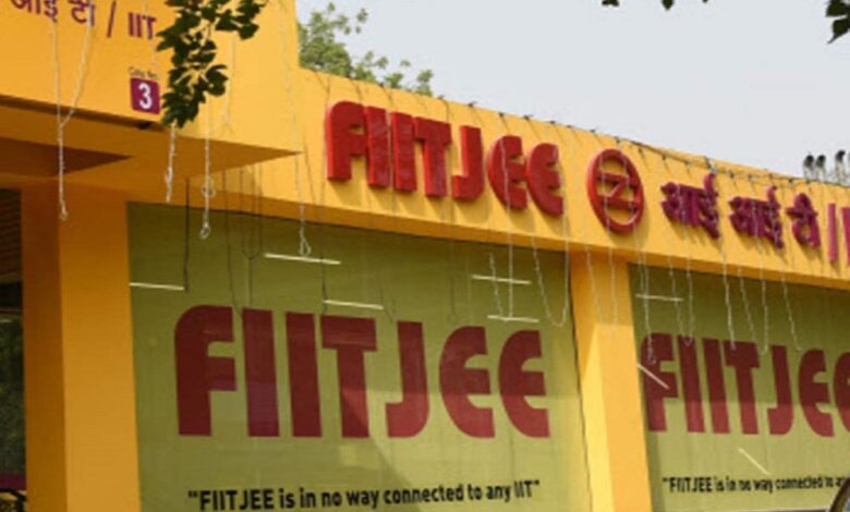 सैलरी न देने पर कोर्ट सख्त: फिटजी कोचिंग को 27 लाख रुपये चुकाने का आदेश