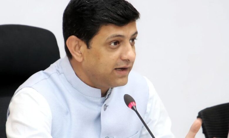 अनवर कादरी का पार्षद पद शहरहित में नहीं: महापौर, एमआईसी ने हटाने का प्रस्ताव पारित किया