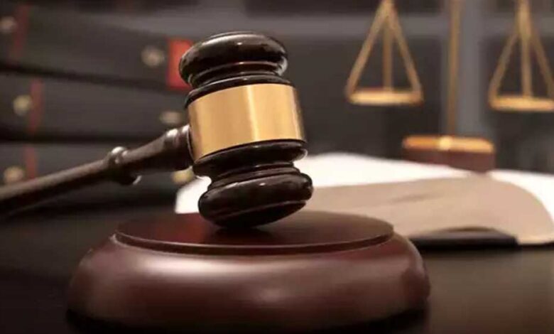 एमपी-हाईकोर्ट-ने-महिला-को-‘आदर्श-भारतीय-पत्नी’-कहा,-20-साल-अलग-रहने-वाले-पति-को-भी-सहन-किया