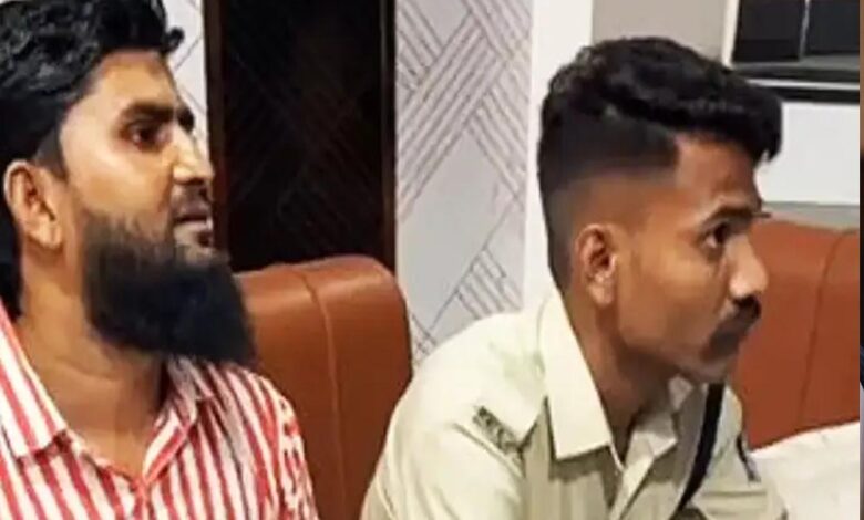 होटल-में-युवती-संग-पकड़ा-गया-‘मौलाना’,-गंदी-तस्वीरों-ने-खोला-रिश्तों-का-राज