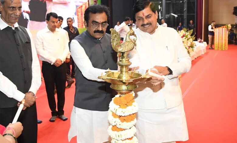 पर्यावरण-संग-तालमेल-से-विकास:-cm-ने-शुरू-की-समन्वय-प्रशिक्षण-कार्यशाला