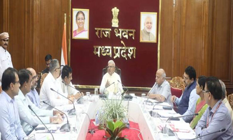 पीएम-जनमन-योजना-के-कार्यों-की-गुणवत्ता-पर-विशेष-ध्यान-दें-:-राज्यपाल-पटेल