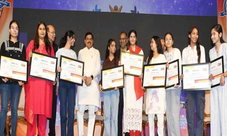 मेधावी-विद्यार्थियों-के-प्रोत्साहन-के-लिए-तत्पर-है-राज्य-सरकार:-मुख्यमंत्री-डॉ.-यादव