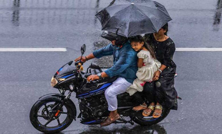 MP में मौसम का बदला मिजाज, 16 जिलों में तेज बारिश के आसार, इंदौर और भोपाल में भी बरसेंगे बादल