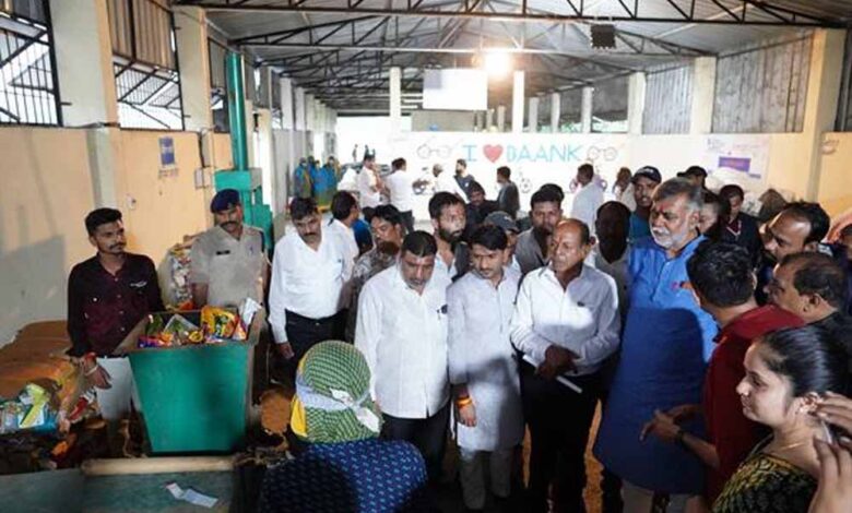 पंचायत-एवं-ग्रामीण-विकास-मंत्री-पटेल-ने-ग्राम-बांक,-इंदौर-में-एमआरएफ.-प्लांट-का-निरीक्षण-किया