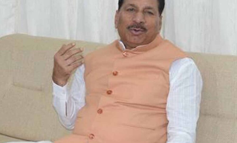 कलेक्टर्स-व्यवस्थित-ढंग-से-करायें-खाद-का-वितरण-:-कृषि-मंत्री-कंषाना