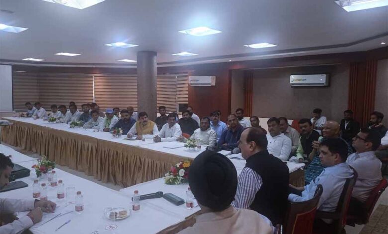 सुप्रीम-कोर्ट-में-होगा-ओबीसी-आरक्षण-का-रास्ता-साफ,-सरकार-और-याचिकाकर्ताओं-के-बीच-बनी-सहमति