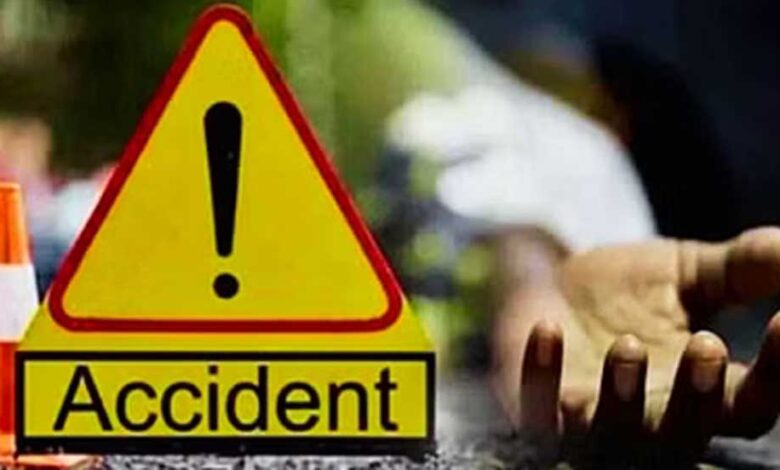 इंदौर-में-बड़ा-हादसा:-mla-गोलू-शुक्ला-की-बस-ने-रौंदी-बाइक,-पति-पत्नी-और-बच्चे-की-दर्दनाक-मौत