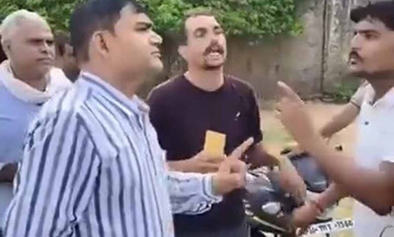 एमपी-में-किसान-को-नायब-तहसीलदार-ने-जड़ा-थप्पड़,-जीतू-पटवारी-बोले-नहीं-सहेंगे-अत्याचार