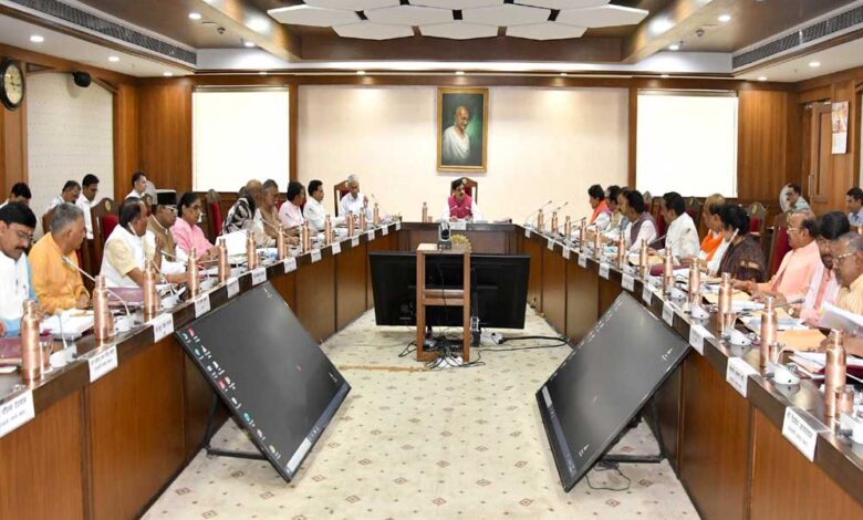 मंत्रि-परिषद-ने-सार्वजनिक-निजी-भागीदारी-से-हैलीकॉप्टर-सेवा-संचालन-की-दी-स्वीकृति