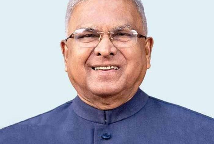 राज्यपाल-मंगुभाई-पटेल-ने-प्रो.-मिलिन्द-दत्तात्रेय-दाण्डेकर-को-कुलगुरू-नियुक्त-किया