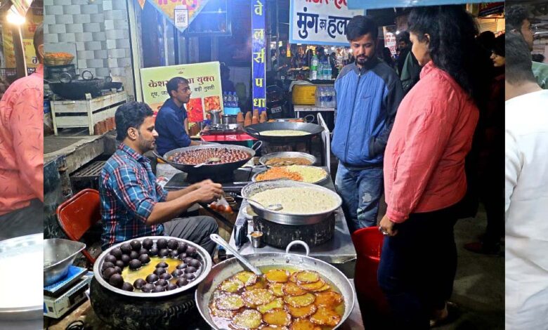 इंदौर-की-सराफा-चौपाटी-का-भविष्य-तय-करेगा-त्योहारी-सीजन-के-बाद-व्यापारियों-और-महापौर-की-बैठक