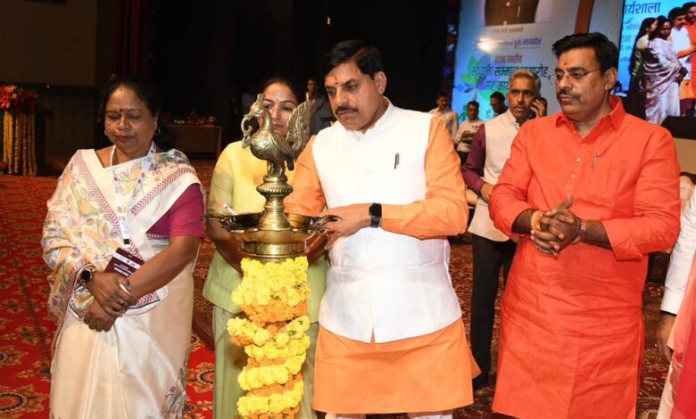 स्वच्छता-के-लिए-बने-वातावरण-से-अब-शहरों-और-प्रदेशों-में-साफ-सफाई-के-लिए-बढ़ी-प्रतिस्पर्धा-:-मुख्यमंत्री-डॉ.-यादव