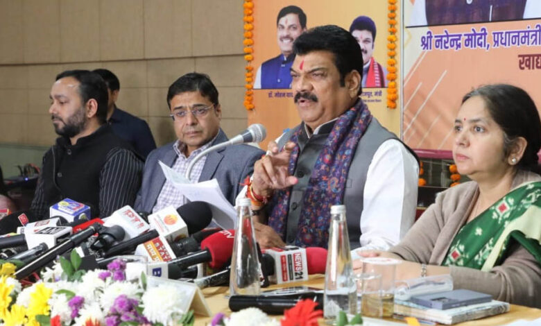 योजनाओं के क्रियान्वयन में पारदर्शिता एवं निगरानी व्यवस्था को प्राथमिकता दी : खाद्य मंत्री राजपूत