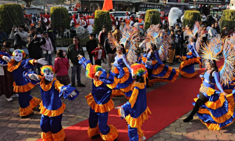 पचमढ़ी महोत्सव की धूम, कार्निवाल के साथ शुरू, 1 लाख से अधिक टूरिस्ट होंगे शामिल