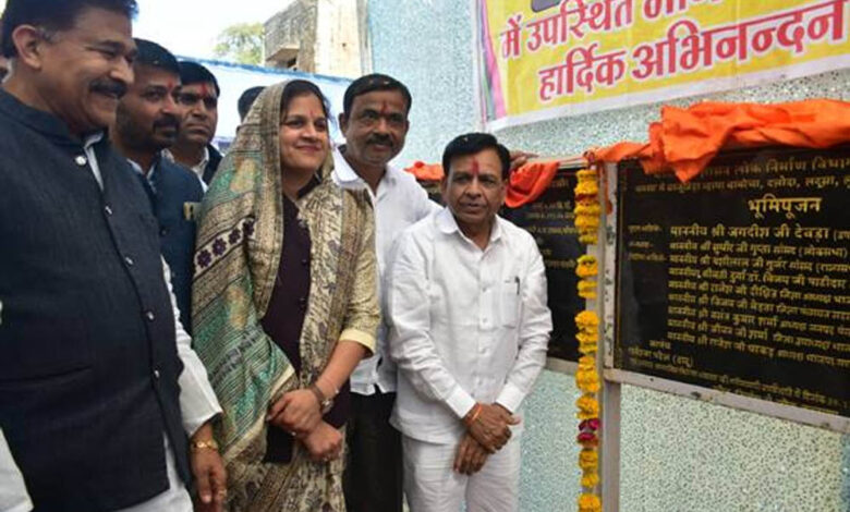 विकास कार्यों के लिए कोई भेद-भाव नहीं : उप मुख्यमंत्री देवड़ा