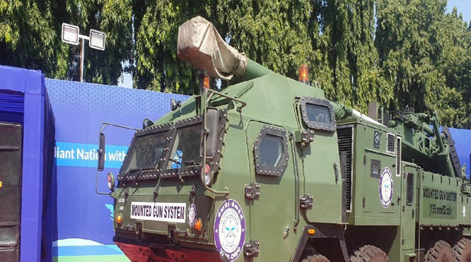 नए साल में जबलपुर की गन कैरिज फैक्टरी पेश करेगी नई धनुष 52 कैलिबर माउंटेन गन तोप