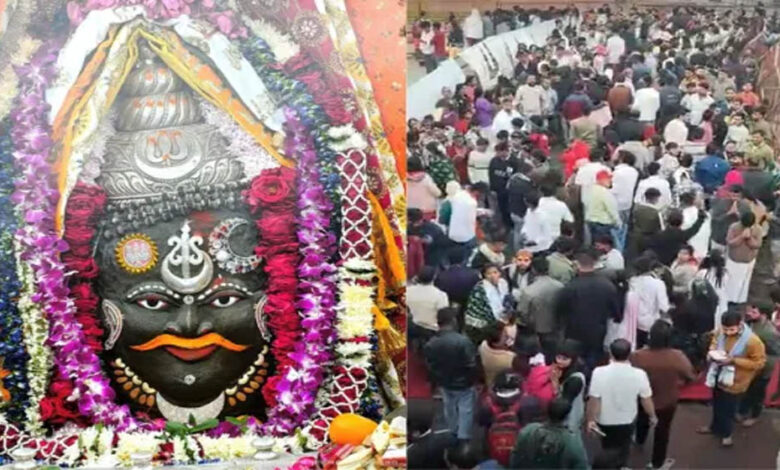 नए साल पर एमपी के मंदिरों में श्रद्धालुओं की भीड़, महिला क्रिकेट टीम ने महाकाल के दर्शन किए