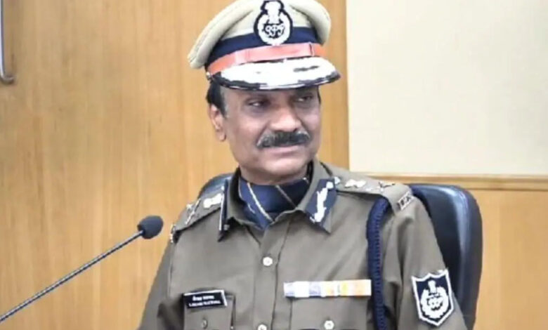 अथक परिश्रम एवं समन्वित प्रयासों से चरितार्थ करें देशभक्ति-जनसेवा का आदर्श वाक्य : पुलिस महानिदेशक कैलाश मकवाणा