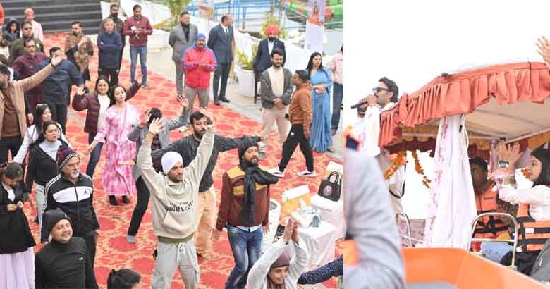 योग, योग-डांस, ध्यान, भजन और पंचतत्व रीकी हीलिंग ने रचा इतिहास