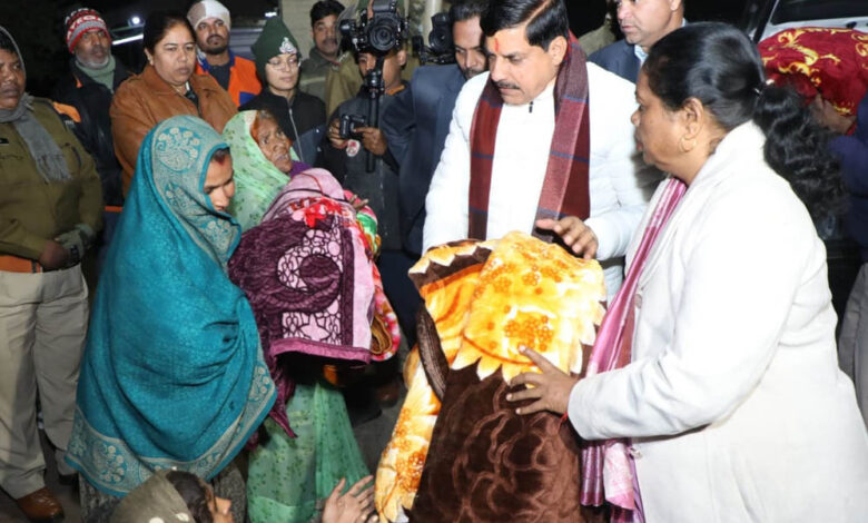 सीएम डॉ. यादव का मानवीय चेहरा: रैन बसेरे का निरीक्षण, जरूरतमंदों को चाय और कंबल वितरण