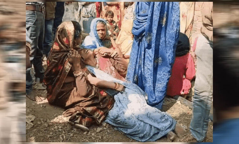 दमोह में 18 माह की बच्ची का शव फांसी के फंदे पर, माता-पिता के साथ मिला, इलाके में सनसनी