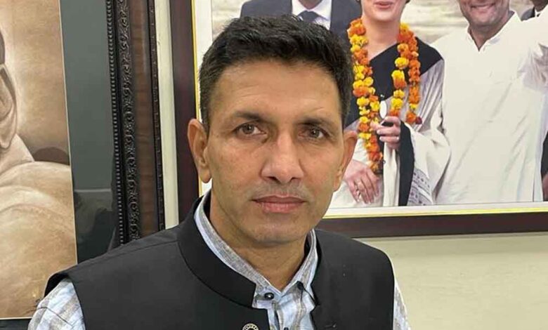 RSS कार्यालय पहुंचे इंदौर कलेक्टर, जीतू पटवारी ने शिवम वर्मा पर उठाए सवाल – ‘अधिकारी नहीं, BJP कार्यकर्ता की तरह काम कर रहे’