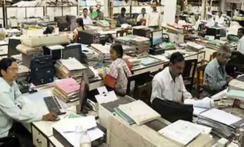 MP के सरकारी कर्मचारियों के लिए खुशखबरी, 400 करोड़ रुपये का एरियर मिलेगा