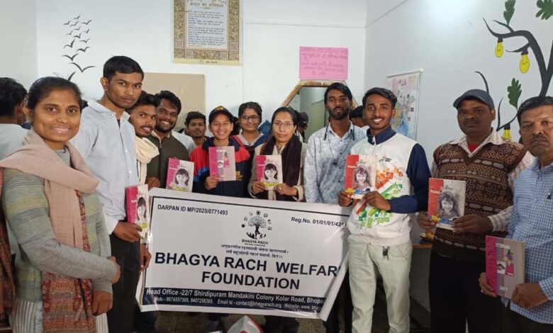 टिमरनी में बच्चों द्वारा खोली गई पुस्तकालय, डॉ. श्रीकांत गंगवार ने किया उद्घाटन