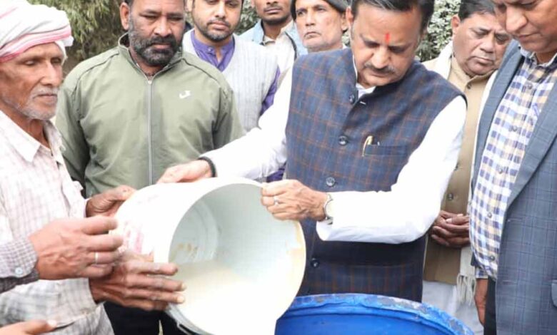 प्राकृतिक खेती से जमीन भी स्वस्थ, इंसान भी तंदुरुस्त: डिप्टी सीएम शुक्ल