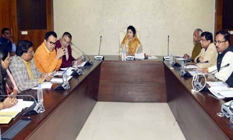 लापरवाही पर एजेंसी होगी टर्मिनेट : राज्यमंत्री गौर