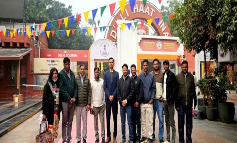 मध्यप्रदेश-के-कारीगरों-की-दिल्ली-हाट-में-सहभागिता