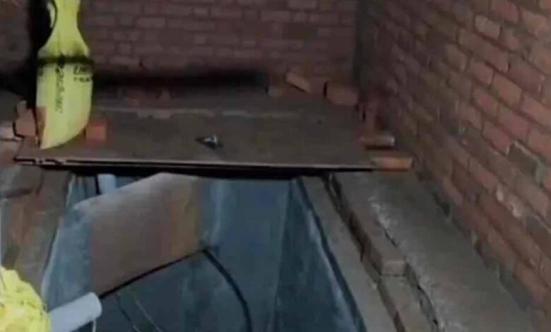 टीकमगढ़-का-सनसनीखेज-मामला:-सेप्टिक-टैंक-में-तैरती-चप्पलें,-पानी-खाली-करने-पर-मिली-दो-सगे-भाईयों-की-लाशें