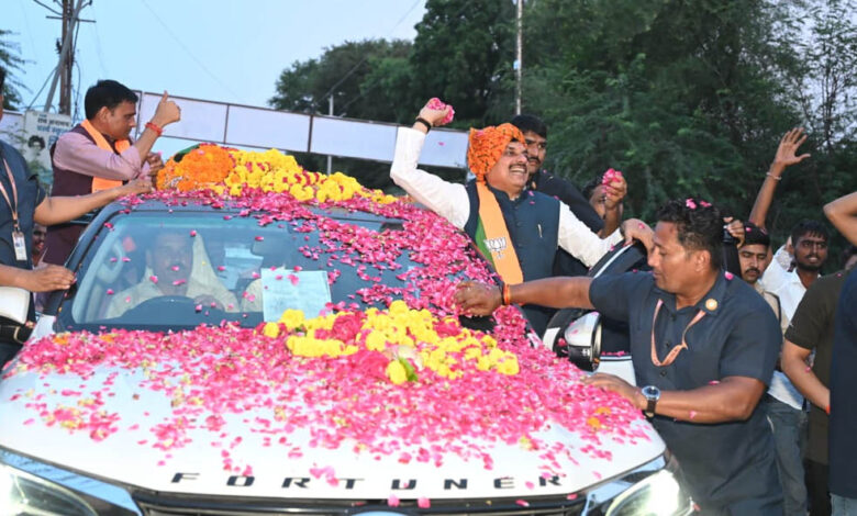 datia-bypoll:-दतिया-में-cm-मोहन-यादव-का-कांग्रेस-पर-बड़ा-हमला,-बोले-5-पीढ़ियों-से-एक-ही-परिवार-में-सिमट-गई-पार्टी